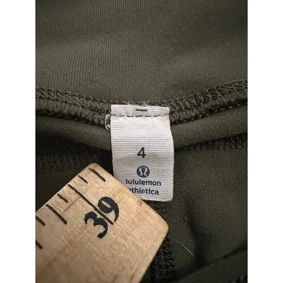 Lululemon Gather And Crow Crop Size 4 Green - Picture 5 of 8